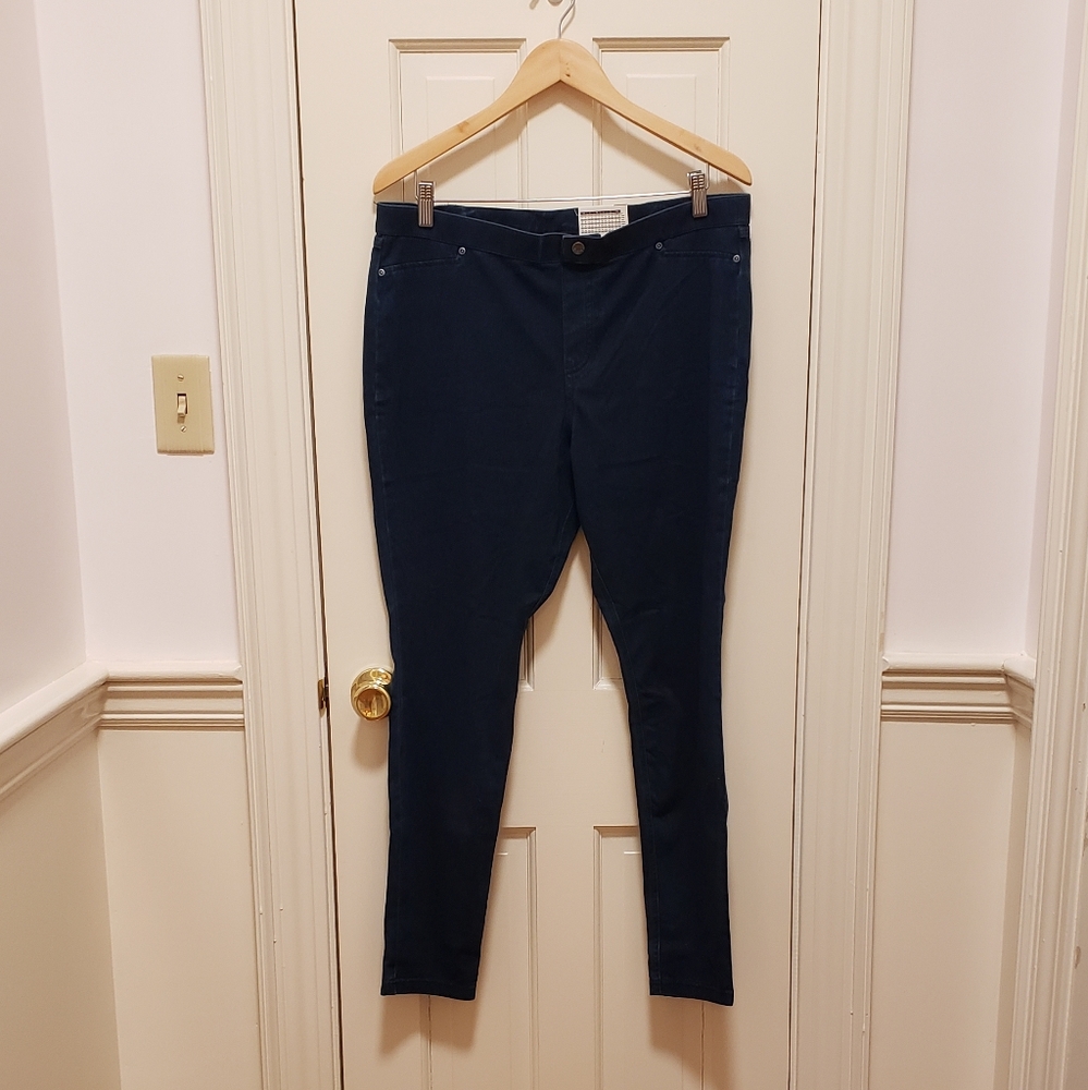 Denim Leggings by Hue